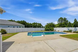 44 Oak Hill Dr, Dunn, NC 28334 - Photo 5