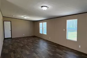 4339 Saddletree Rd, Lumberton, NC 28360 - Photo 11