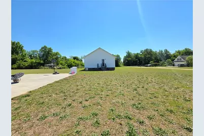550 Thomas Drive, Raeford, NC 28376 - Photo 41
