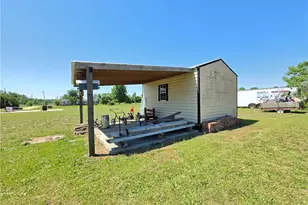 550 Thomas Dr, Raeford, NC 28376 - Photo 47