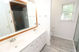 1727 Crag Burn Ln, Raleigh, NC 27604 - Photo 23