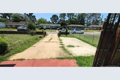311 Glen Canyon Drive, Fayetteville, NC 28303 - Photo 19