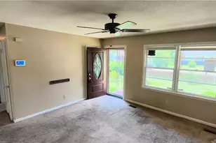 311 Glen Canyon Dr, Fayetteville, NC 28303 - Photo 3