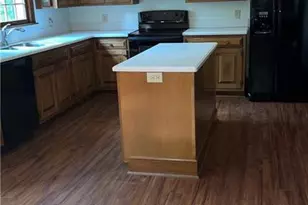 10 Trinity Dr, Lumberton, NC 28358 - Photo 5