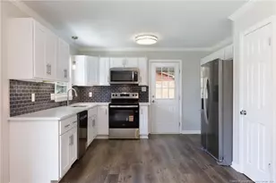5301 Lowery Ct, Fayetteville, NC 28303 - Photo 3