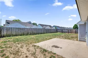 1421 Avoncroft Dr, Fayetteville, NC 28306 - Photo 27