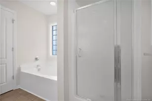 1421 Avoncroft Dr, Fayetteville, NC 28306 - Photo 21