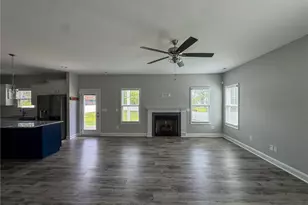 128 Nairn St, Fayetteville, NC 28311 - Photo 11