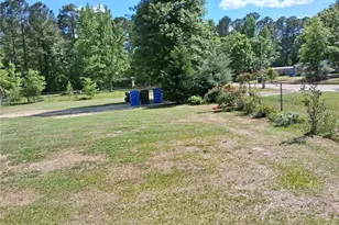 7054 Zepher Rd, Fayetteville, NC 28311 - Photo 3