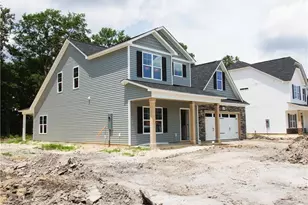 4824 Danastas Ave, Hope Mills, NC 28348 - Photo 3