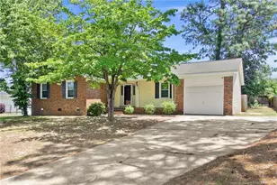 2109 Hollyridge Pl, Fayetteville, NC 28304 - Photo 1