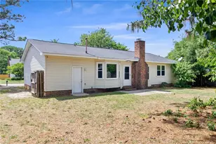 2109 Hollyridge Pl, Fayetteville, NC 28304 - Photo 35