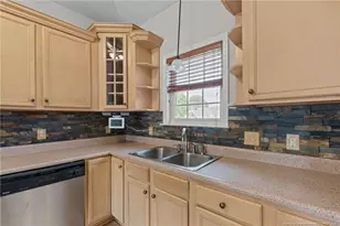 109 Canyon Ct, Sanford, NC 27332 - Photo 15
