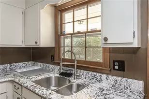605 Dandridge Dr, Fayetteville, NC 28303 - Photo 11