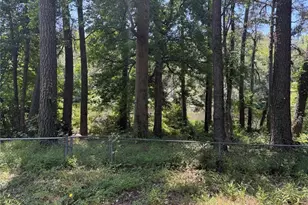 1404 Valencia Dr, Fayetteville, NC 28303 - Photo 21