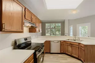 101 Dovershire Ct, Cary, NC 27513 - Photo 11