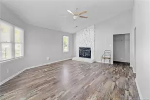 1945 Wordsworth Dr, Fayetteville, NC 28304 - Photo 11