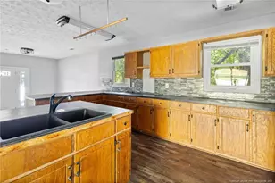 1945 Wordsworth Dr, Fayetteville, NC 28304 - Photo 5
