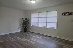 1125 Oakwood St, Fayetteville, NC 28303 - Photo 9