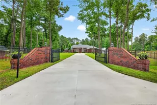 2204 Honey Ln, Hope Mills, NC 28348 - Photo 3