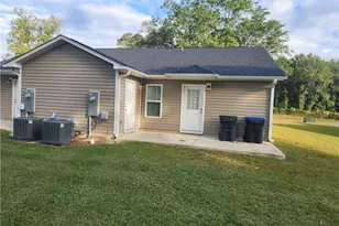 110 E 7th Ave, Raeford, NC 28376 - Photo 11