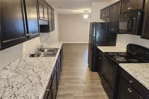 110 E 7th Ave, Raeford, NC 28376 - Photo 3
