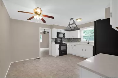 7128 Ashwood Circle, Fayetteville, NC 28303 - Photo 9