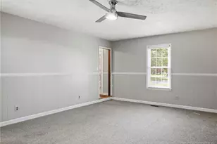 3891 Berkley Ln, Lumberton, NC 28360 - Photo 9