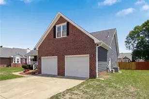 3005 Beringer Dr, Fayetteville, NC 28306 - Photo 3