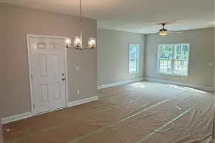 308 Lee St, Spring Lake, NC 28390 - Photo 5