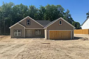 120 McNeill St, Hope Mills, NC 28314 - Photo 1