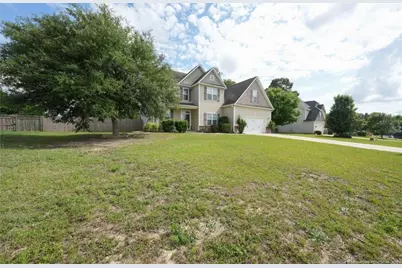 401 Brownstone Drive, Raeford, NC 28376 - Photo 3