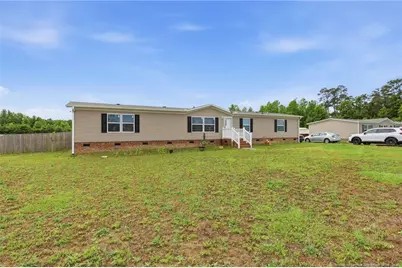 88 Ryegrass Drive, Saint Pauls, NC 28384 - Photo 3