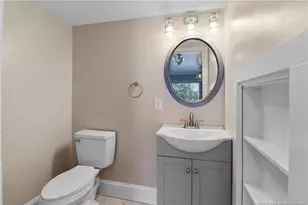 215 Hinsdale Ave, Fayetteville, NC 28305 - Photo 13