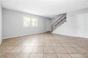 2328 Barrington Cir, Fayetteville, NC 28303 - Photo 9