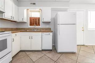 2328 Barrington Cir, Fayetteville, NC 28303 - Photo 11