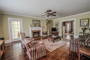 212 E 3rd Ave, Red Springs, NC 28377 - Photo 23