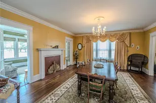 212 E 3rd Ave, Red Springs, NC 28377 - Photo 17