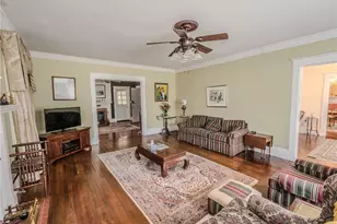 212 E 3rd Ave, Red Springs, NC 28377 - Photo 25