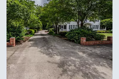 212 E Third Avenue, Red Springs, NC 28377 - Photo 3