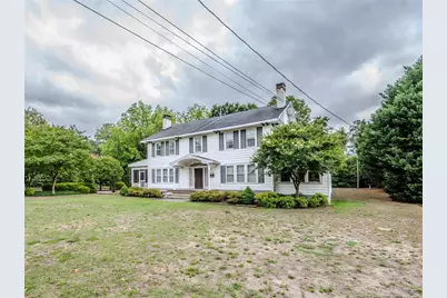 212 E Third Avenue, Red Springs, NC 28377 - Photo 5