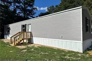 3525 E Elizabethtown Rd, Lumberton, NC 28358 - Photo 1