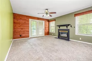 225 Waterdown Dr, Fayetteville, NC 28314 - Photo 9
