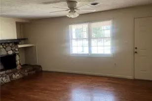 2303 Oak St, Lumberton, NC 28358 - Photo 5