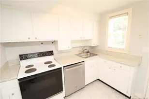1000 Nichols Dr, Raleigh, NC 27605 - Photo 9