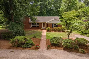 2413 Carbonton Rd, Sanford, NC 27330 - Photo 1