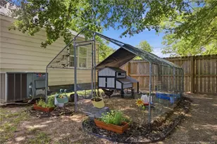 202 N Jackson St, Raeford, NC 28376 - Photo 3