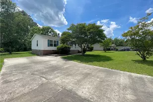 424 Washington Ln, Cameron, NC 28326 - Photo 3