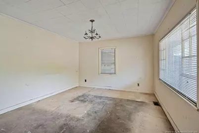 708 Bullard Street, Roseboro, NC 28382 - Photo 9