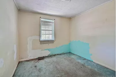 708 Bullard Street, Roseboro, NC 28382 - Photo 13